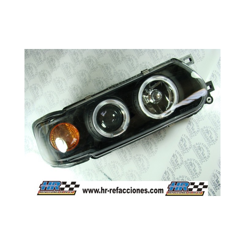 UNIDADES  NISSAN TSURU III NEGRO LUPA Y LEDS JGO