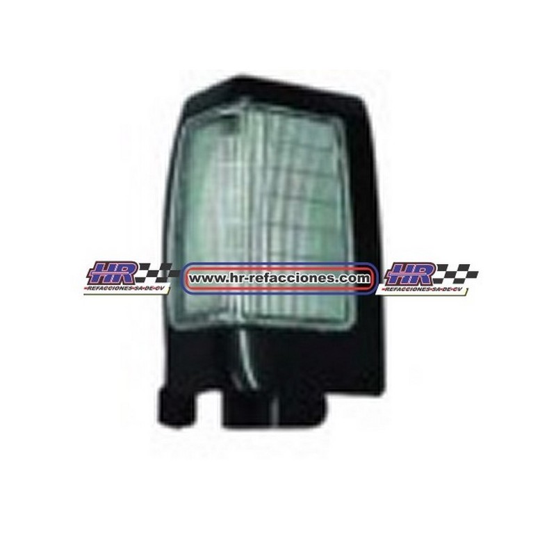 UNIDADES CUARTO  NISSAN D-21 NEGRO MICA BLANCA NACIONALES 2002-2006 DER